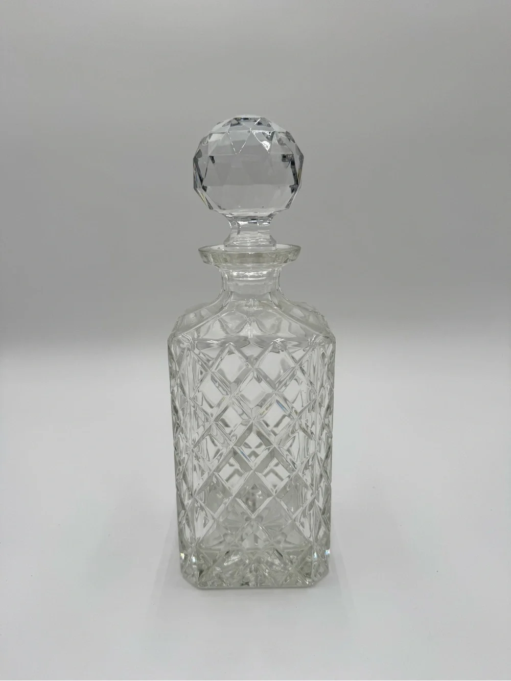 Classic Clear 24%+ Lead Crystal Cut Glass Decanter  w/Faceted Stopper Yugoslavia
